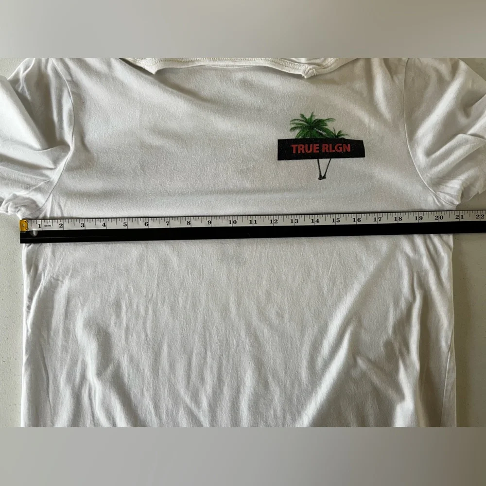 True Religion 100 % Cotton White Short Sleeve Tee Essential Size Medium